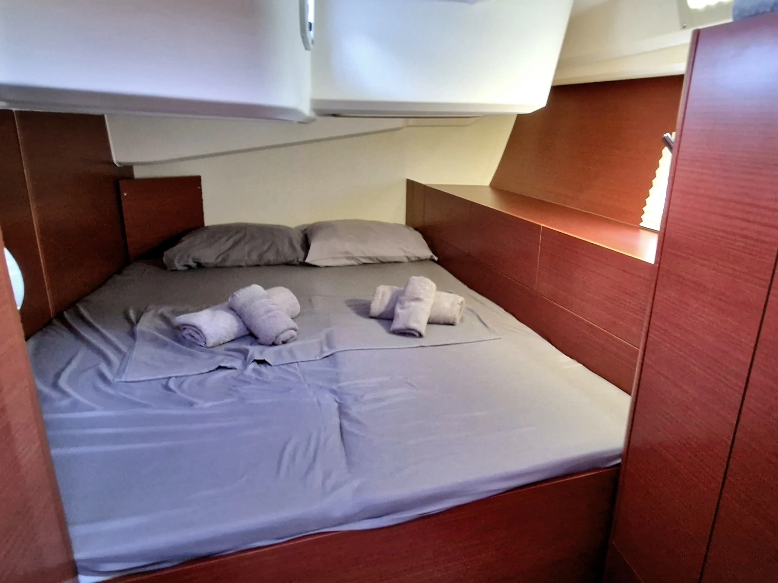 Five cabins, twelve guests